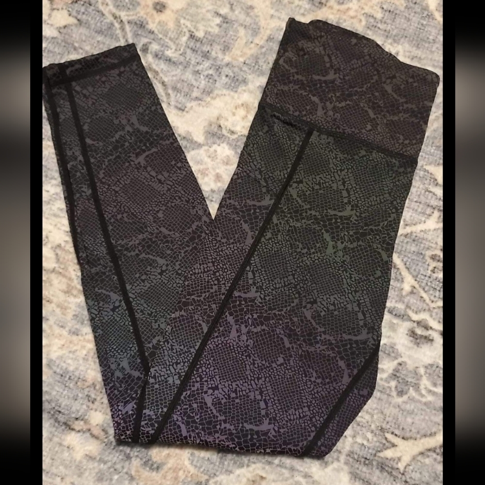 Reflective leggings size small